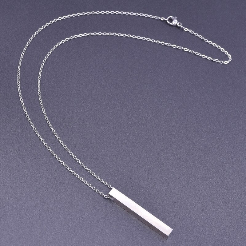 Fashion Rectangle Necklace Lying with Chain