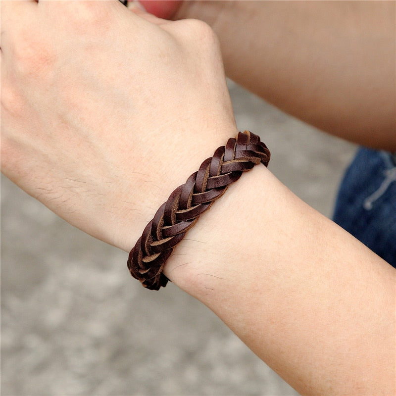 Leather Braid Bracelet_hand